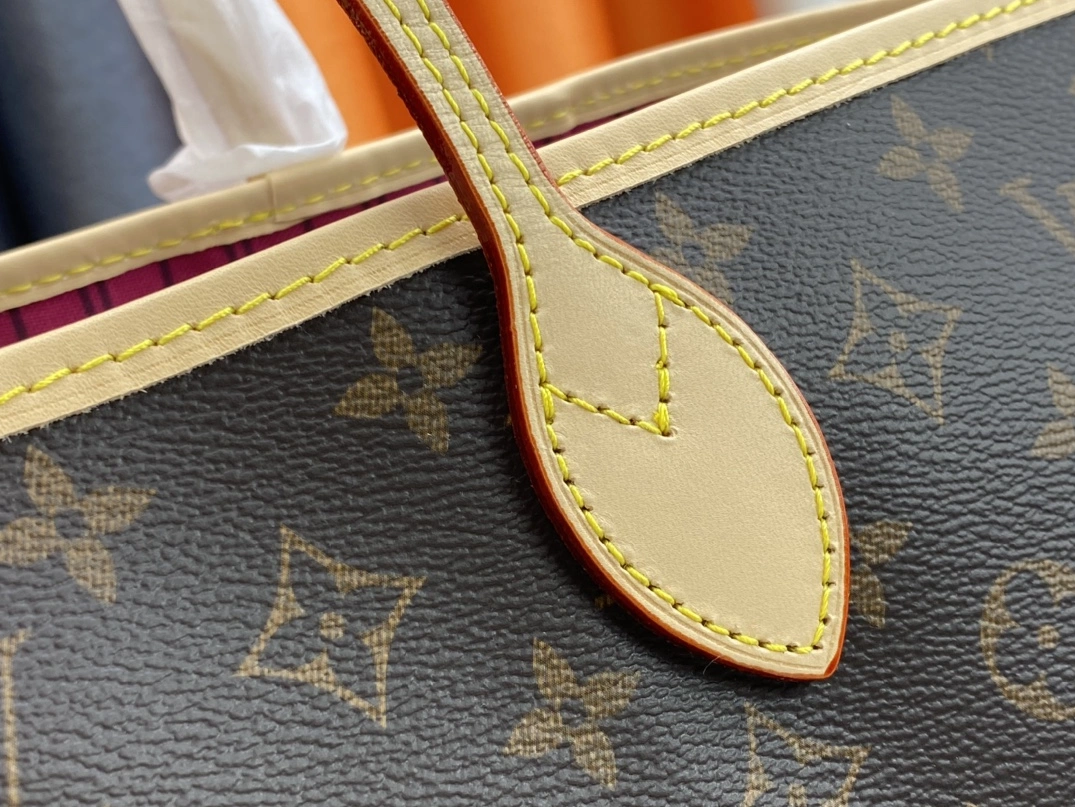 HighQuality 2537 Louis Vuitton AAA Quality Shoulder Bags In Rose Red For Women - Image 5