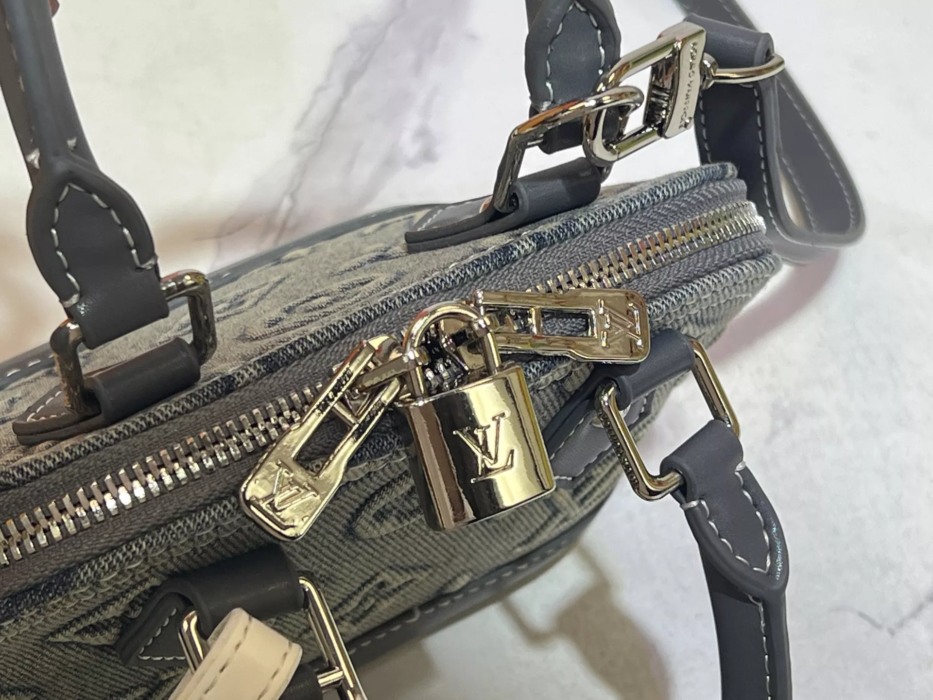 HighQuality 3504 Louis Vuitton AAA Quality Handbags For Women - Image 5