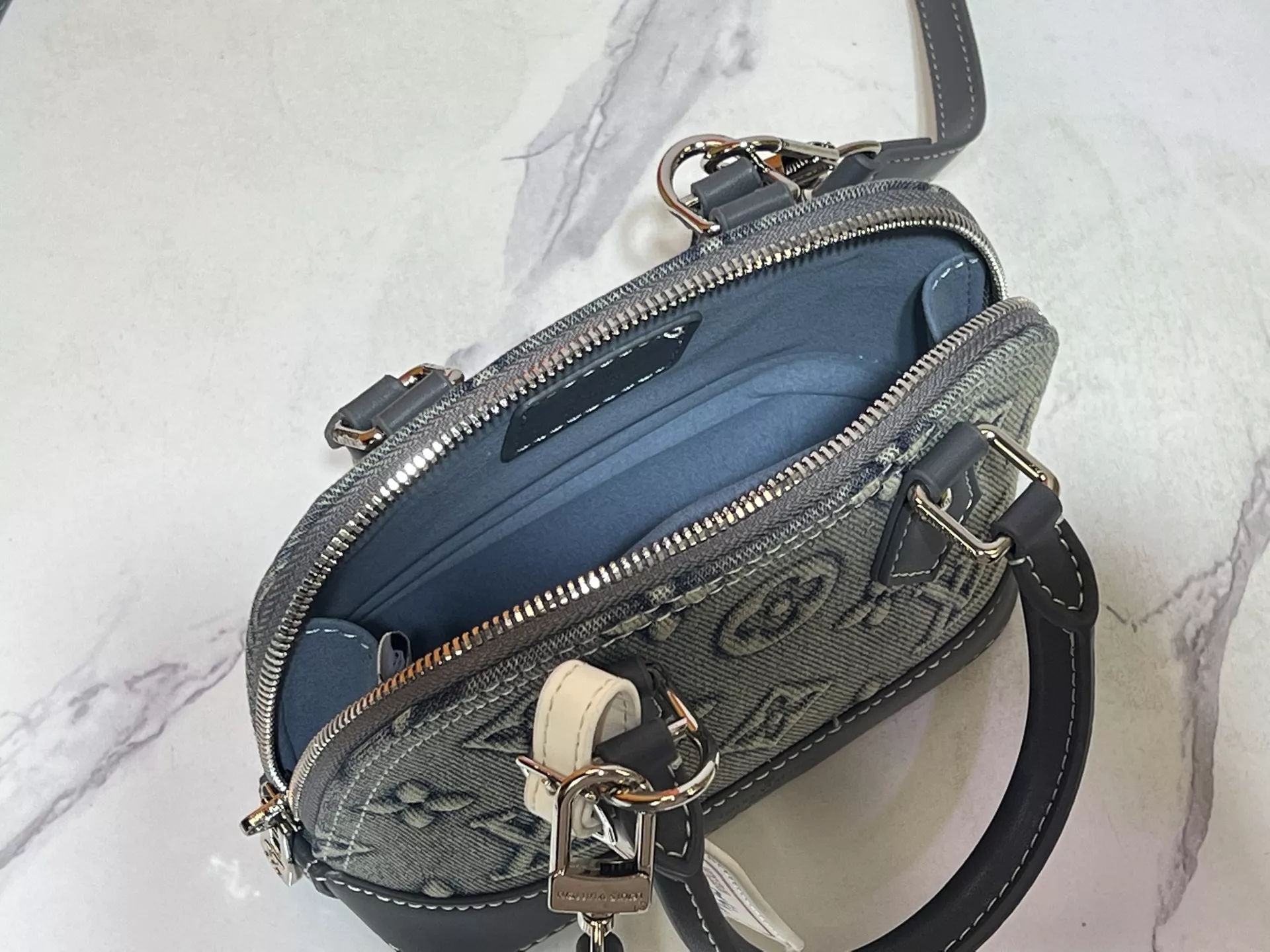 HighQuality 3504 Louis Vuitton AAA Quality Handbags For Women - Image 8
