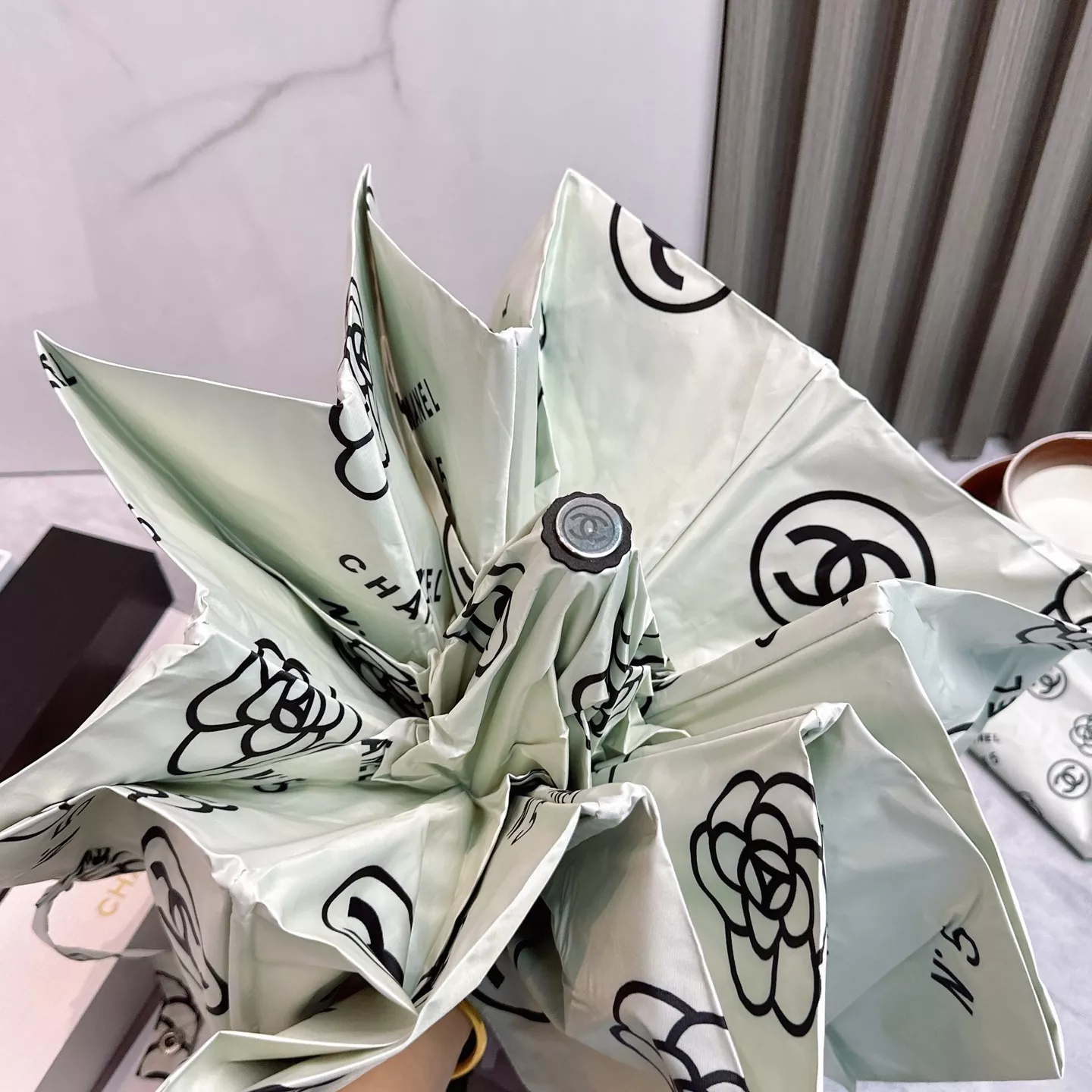 Lightweight 5939 Chanel Umbrellas - Image 5