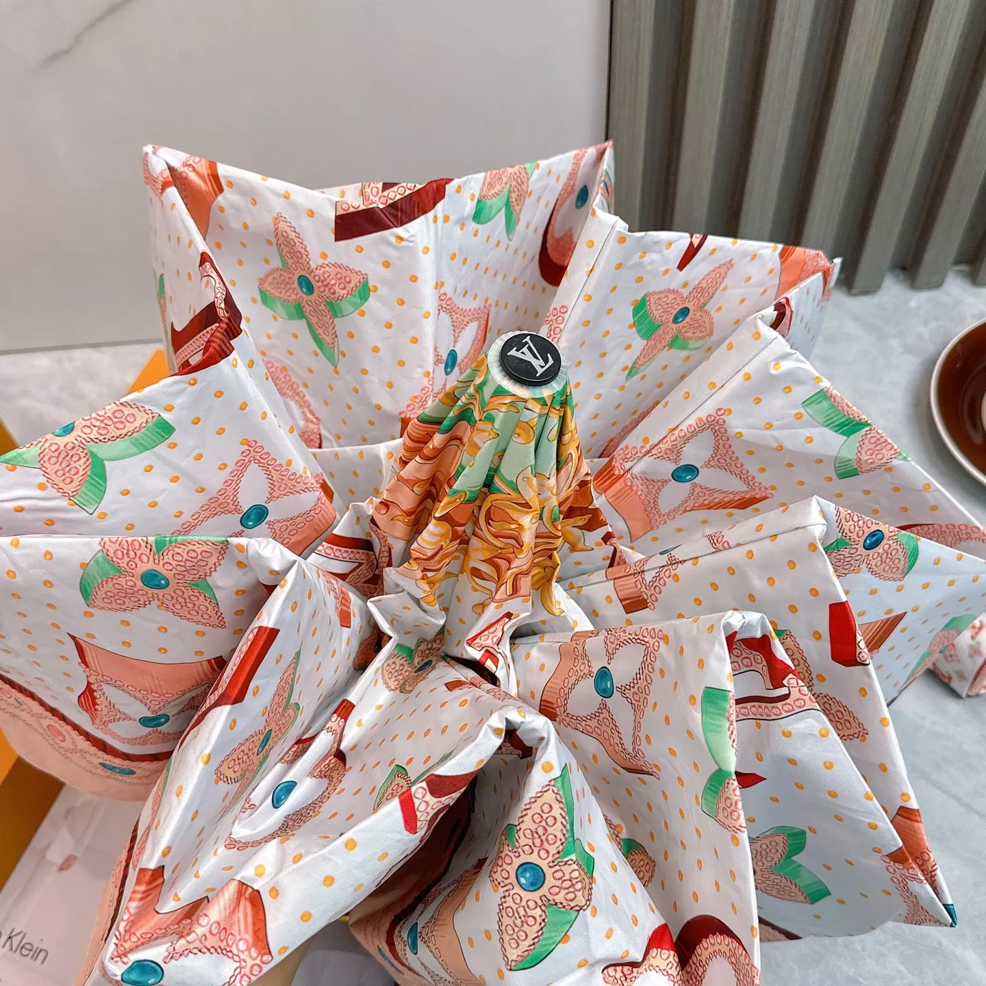 Lightweight 914 Louis Vuitton Umbrellas - Image 5