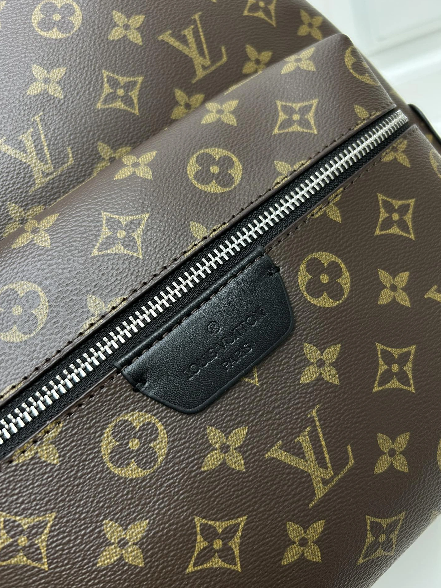 Louis Vuitton AAA Quality Backpacks For Unisex Elegant 1365 - Image 4