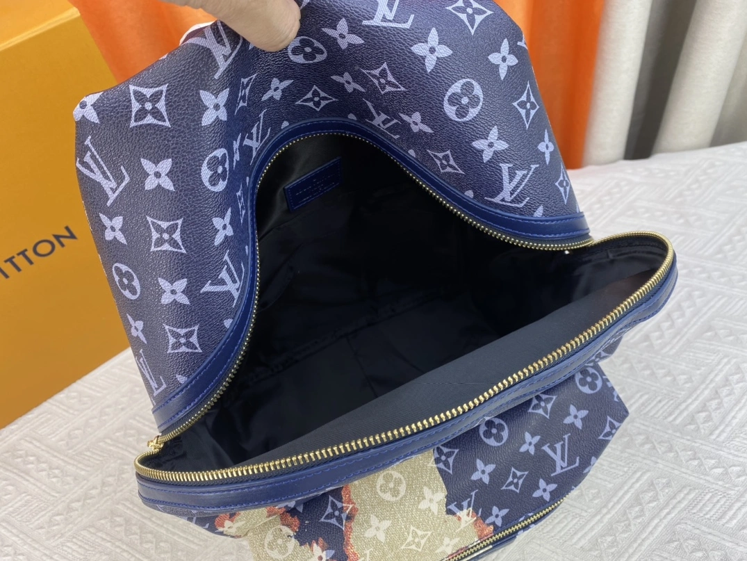 Louis Vuitton AAA Quality Backpacks For Unisex Trendsetting 1271 - Image 8