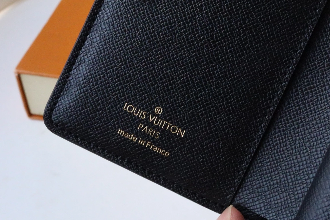 Louis Vuitton AAA Quality Card Case GoAnywhere 6363 - Image 7