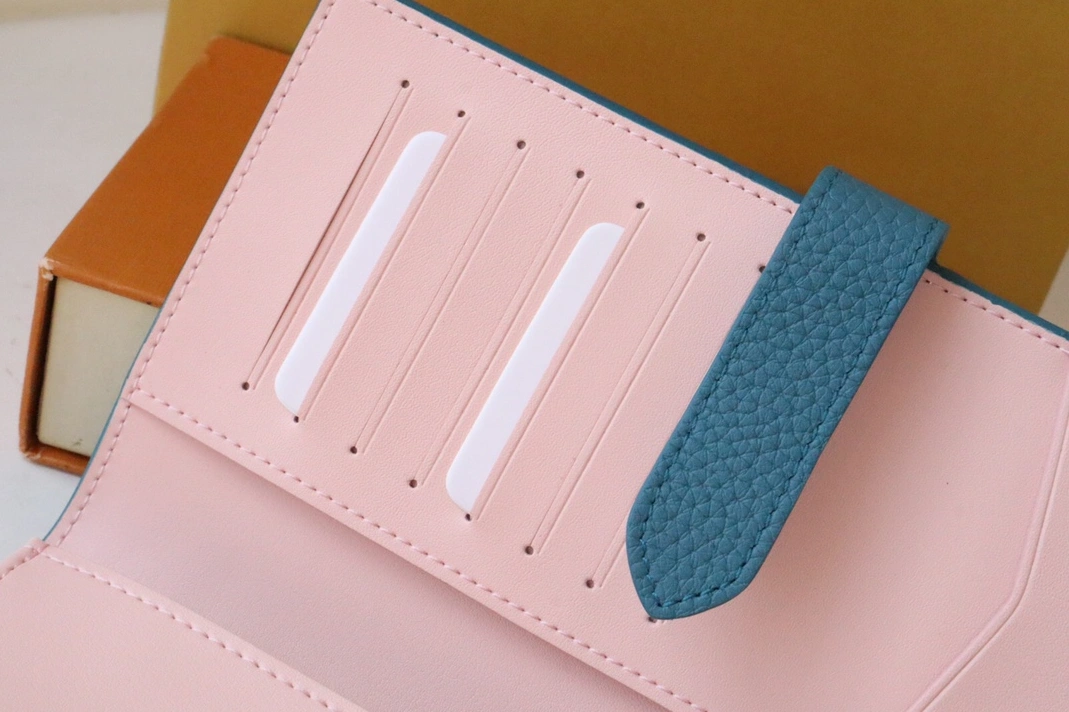 Louis Vuitton AAA Quality Card Case GoodFit 7364 - Image 7