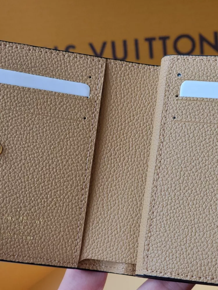 Louis Vuitton AAA Quality Card Case Minimalist 3102 - Image 5