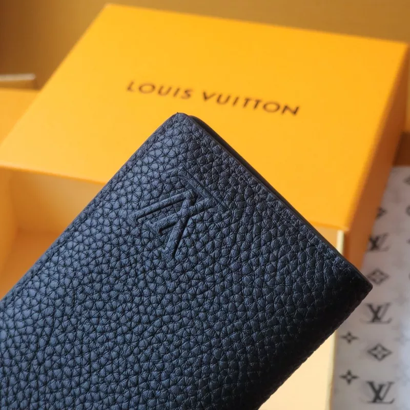 Louis Vuitton AAA Quality Card Case NewStyle 9176 - Image 3