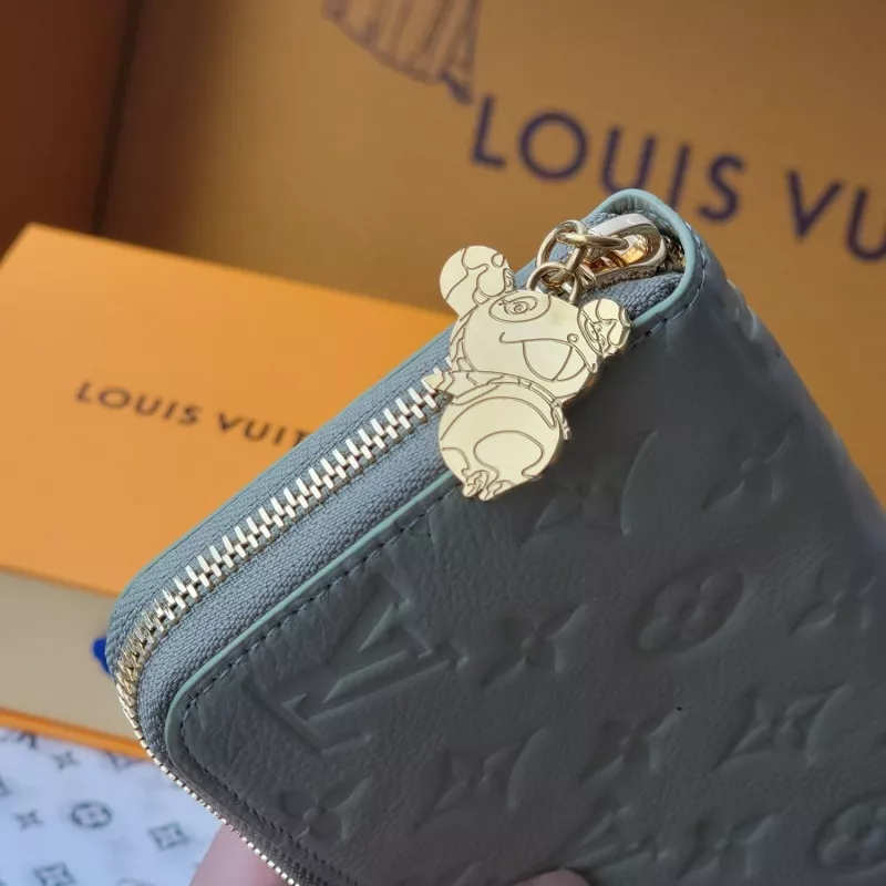 Louis Vuitton AAA Quality Card Case SmartChoice 9364 - Image 4