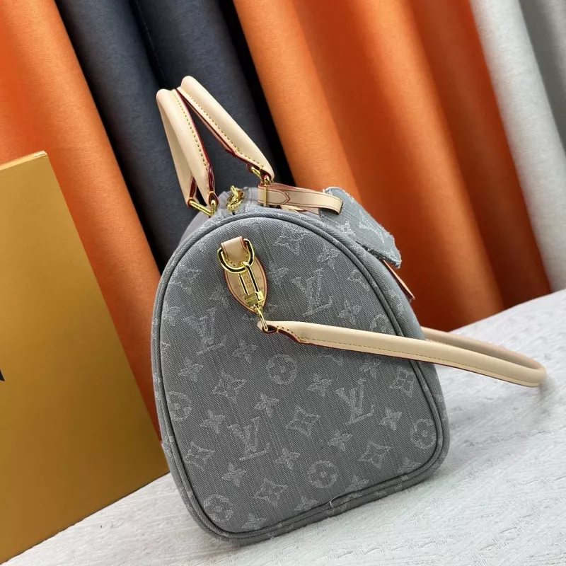 Louis Vuitton AAA Quality Handbags For Women Comfortable 9433 - Image 3