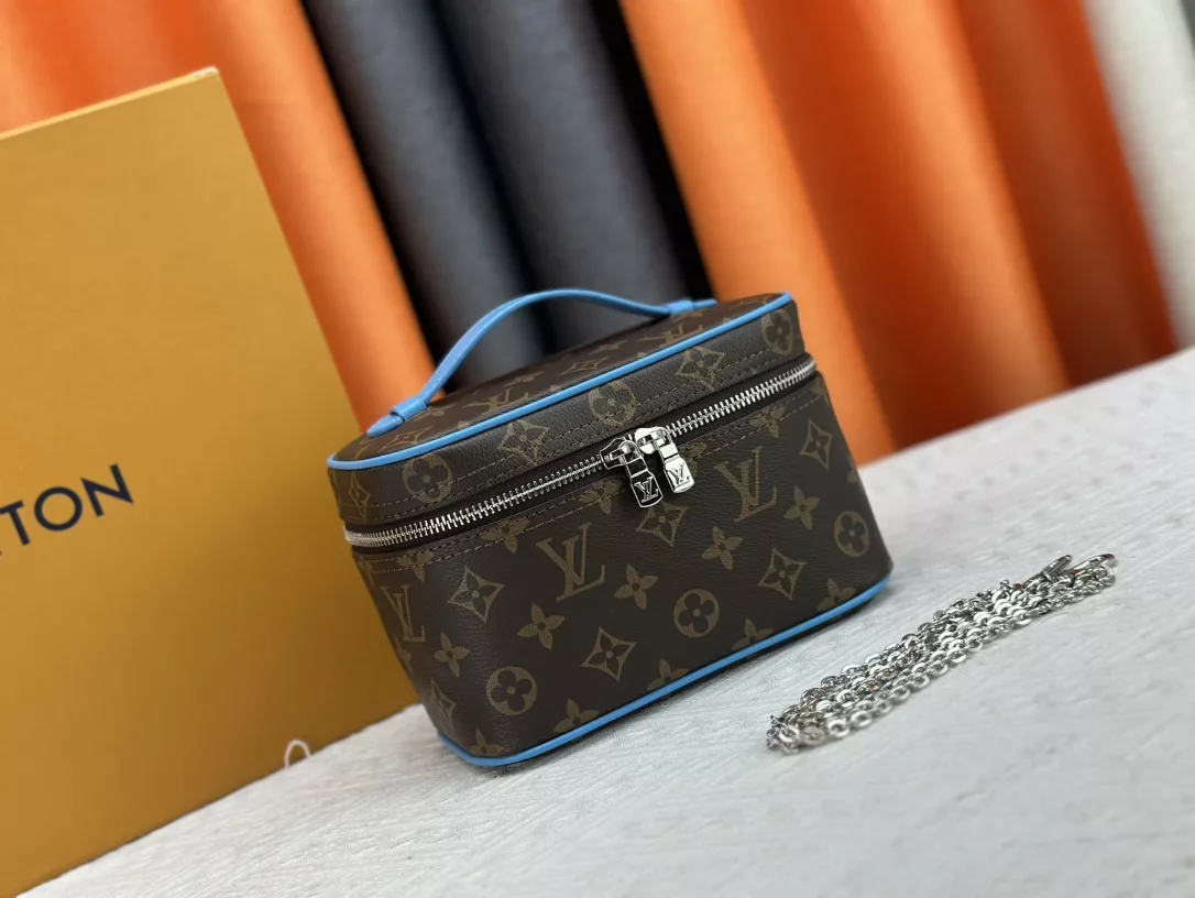 Louis Vuitton AAA Quality Handbags For Women Durable 6974