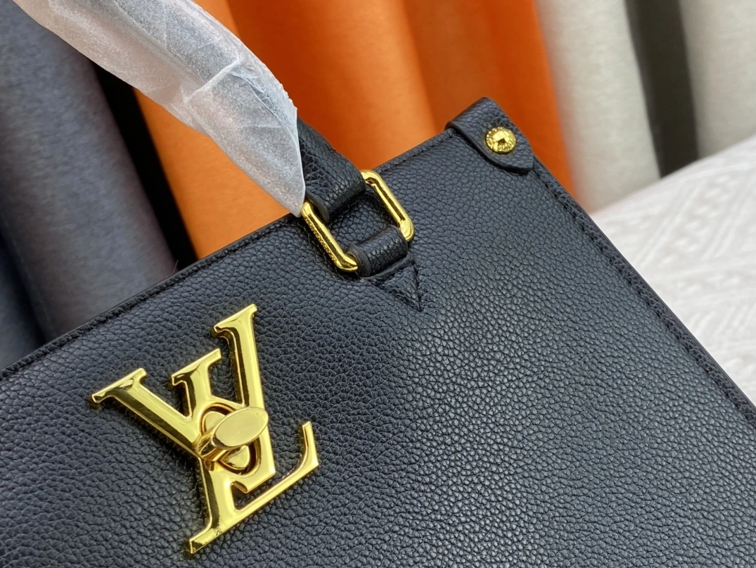 Louis Vuitton AAA Quality Handbags For Women Practical 4855 - Image 6