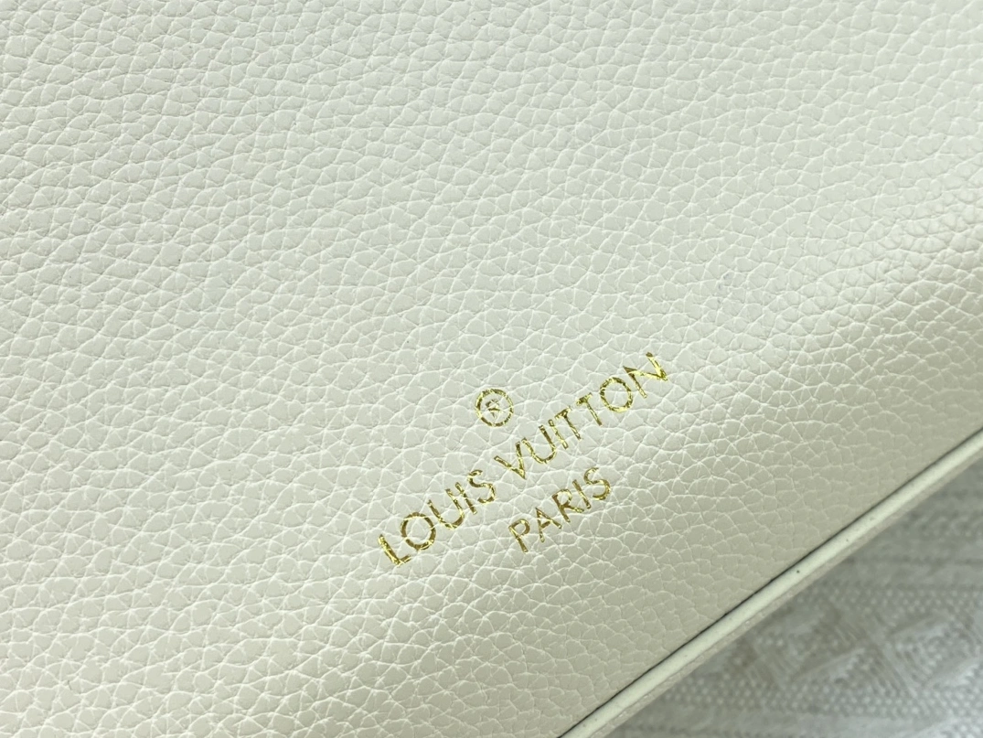 Louis Vuitton AAA Quality Handbags For Women SmartChoice 6373 - Image 6