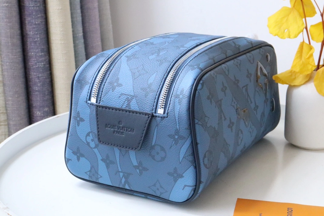 Louis Vuitton AAA Quality Handbags For Women StreetReady 1004 - Image 3