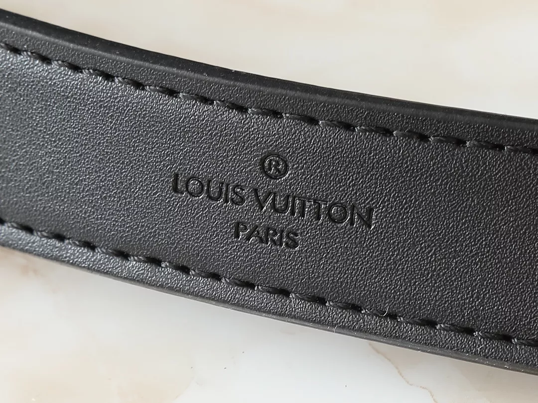 Louis Vuitton AAA Quality Messenger Bags For Unisex Durable 2423 - Image 5