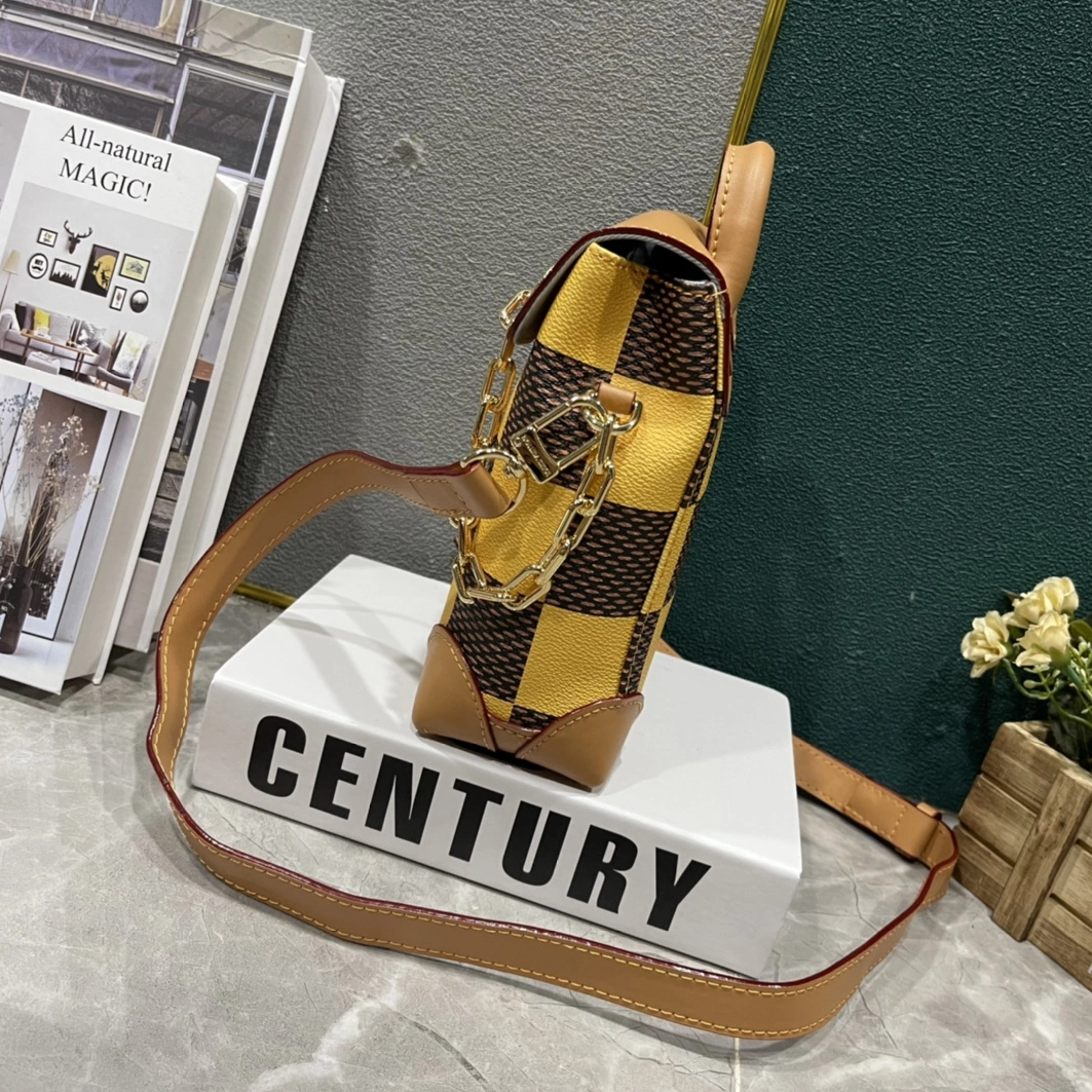 Louis Vuitton AAA Quality Messenger Bags For Unisex UrbanStyle 7209 - Image 3