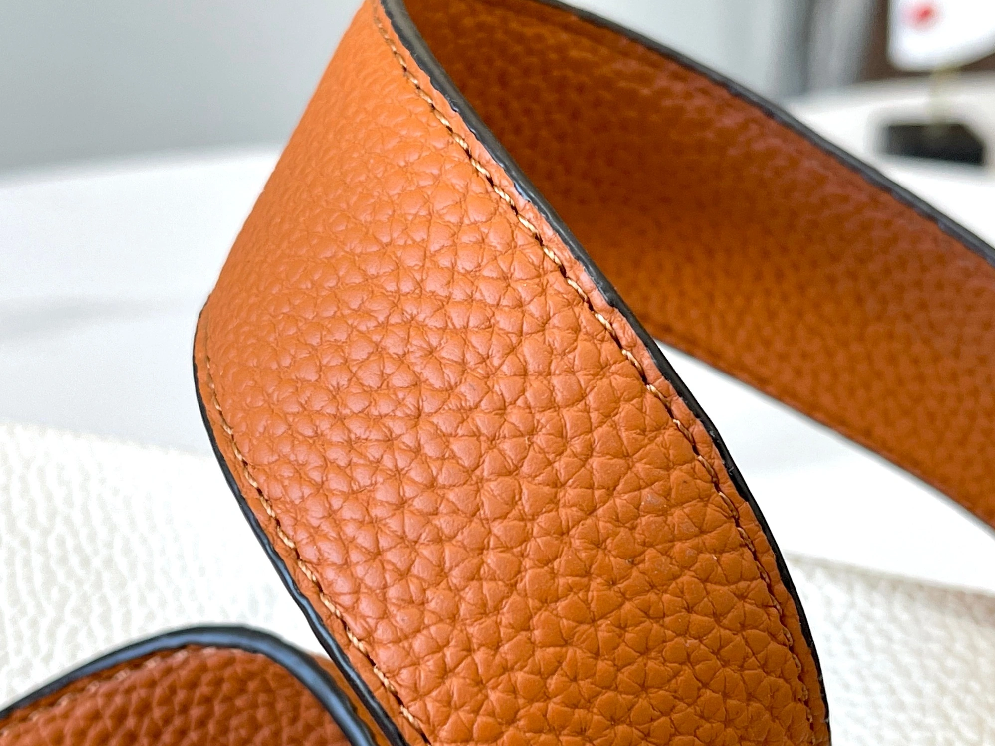 Louis Vuitton AAA Quality Messenger Bags For Women Bold 229 - Image 6