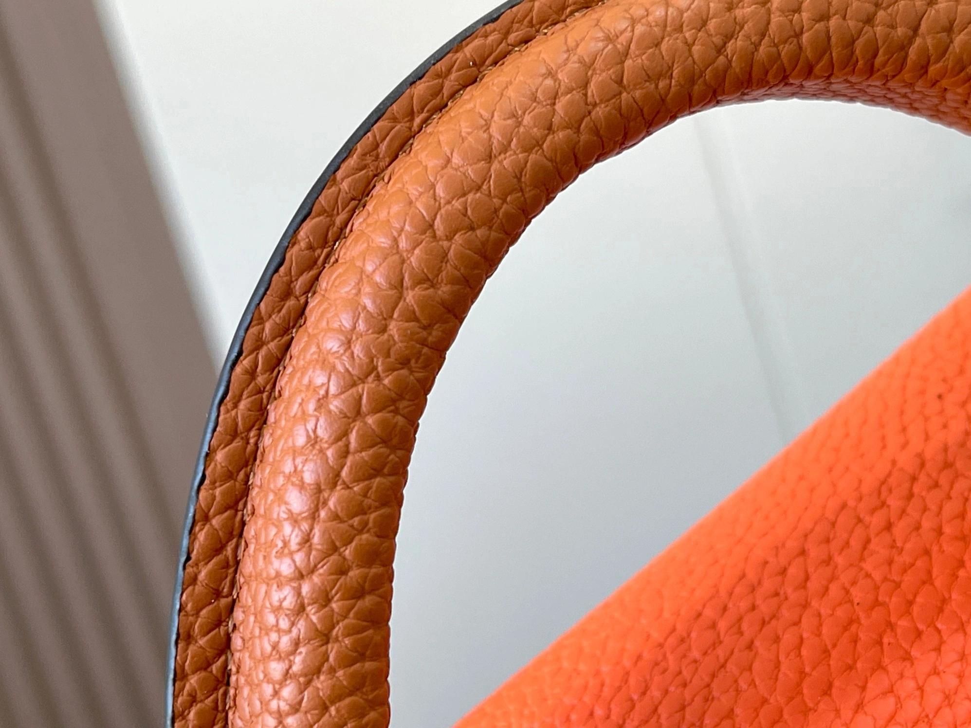 Louis Vuitton AAA Quality Messenger Bags For Women Bold 229 - Image 7