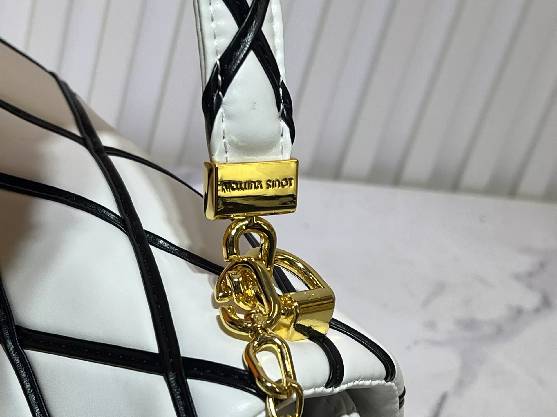 Louis Vuitton AAA Quality Messenger Bags For Women Compact 5454 - Image 4