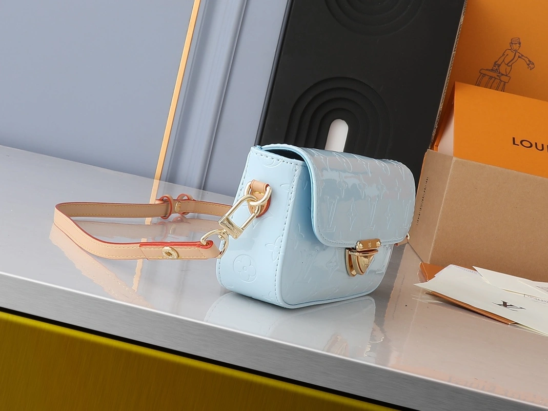 Louis Vuitton AAA Quality Messenger Bags For Women DailyWear 9760 - Image 4