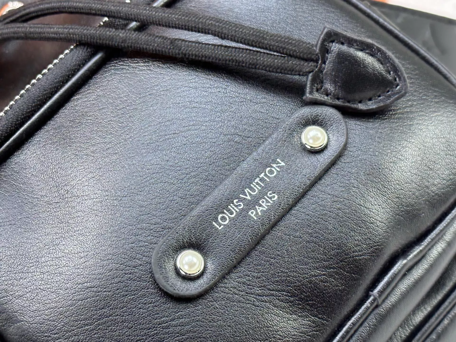 Louis Vuitton AAA Quality Messenger Bags For Women Minimalist 2893 - Image 6