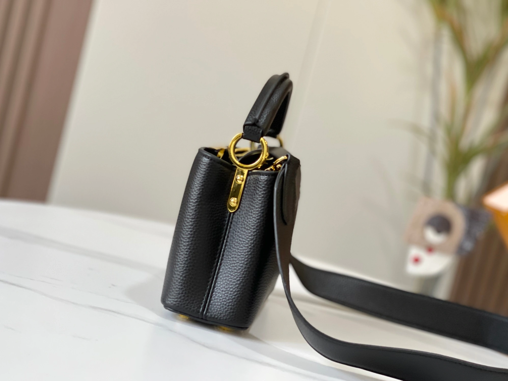 Louis Vuitton AAA Quality Messenger Bags For Women Minimalist 3116