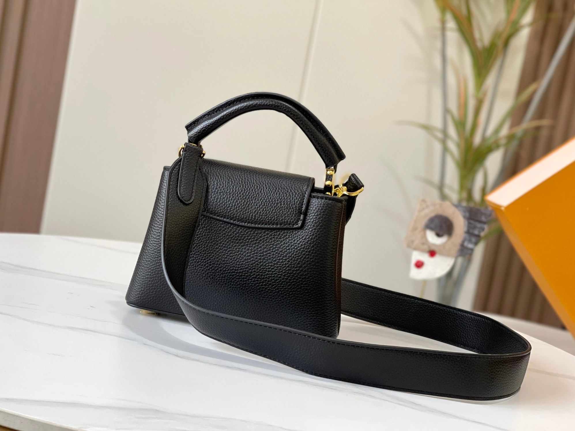 Louis Vuitton AAA Quality Messenger Bags For Women Minimalist 3116 - Image 3