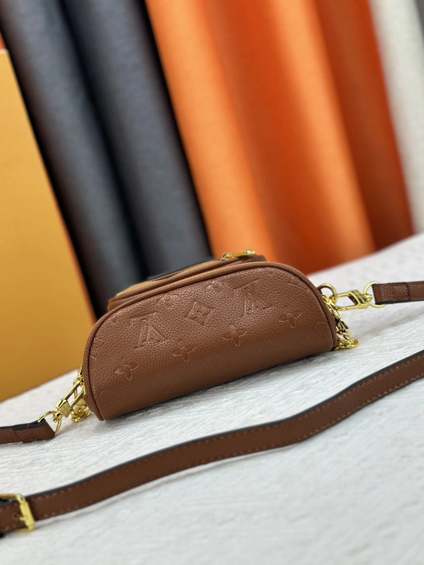 Louis Vuitton AAA Quality Messenger Bags For Women ModernLook 7015 - Image 5