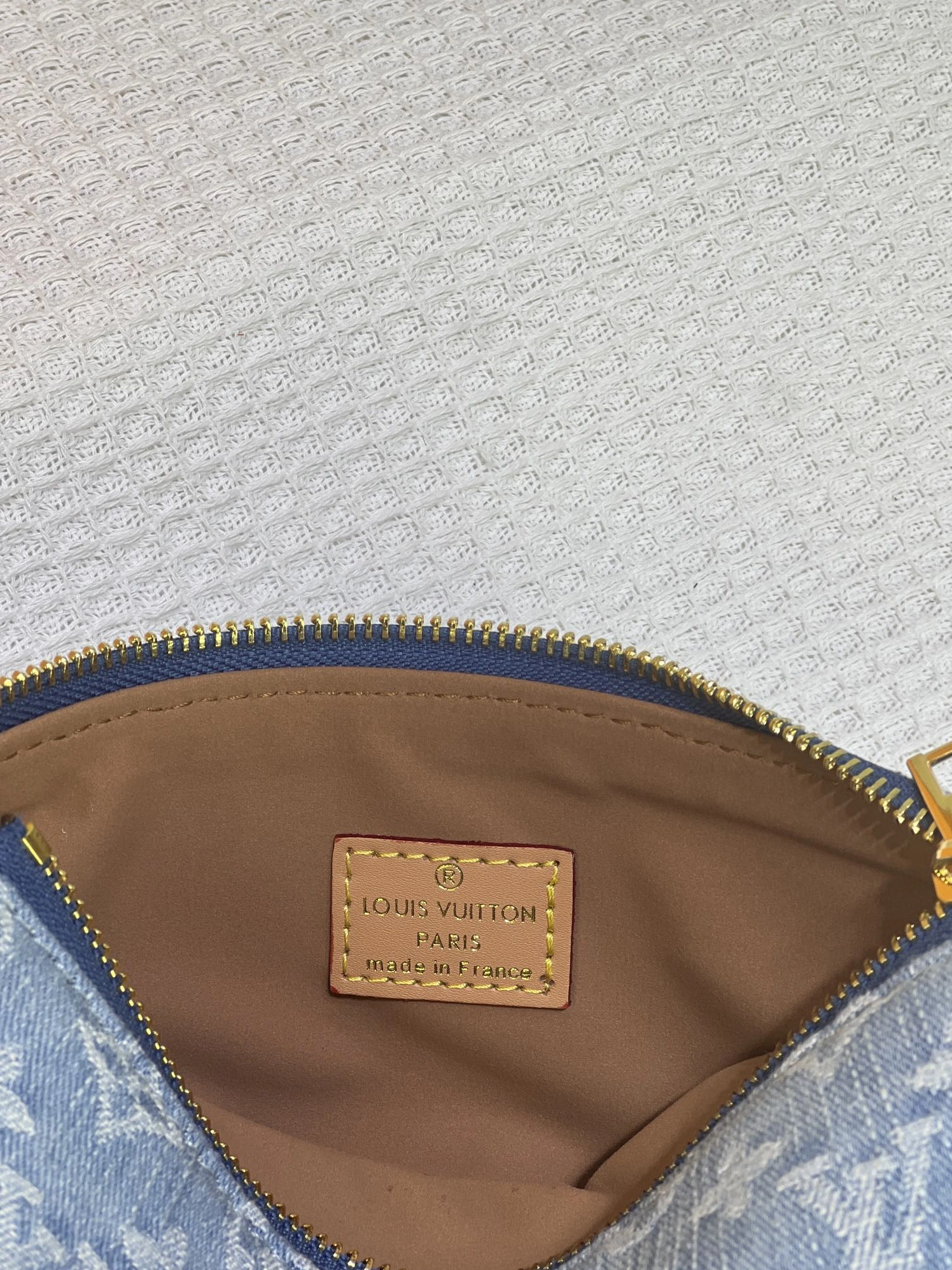 Louis Vuitton AAA Quality Messenger Bags For Women Sophisticated 9448 - Image 8