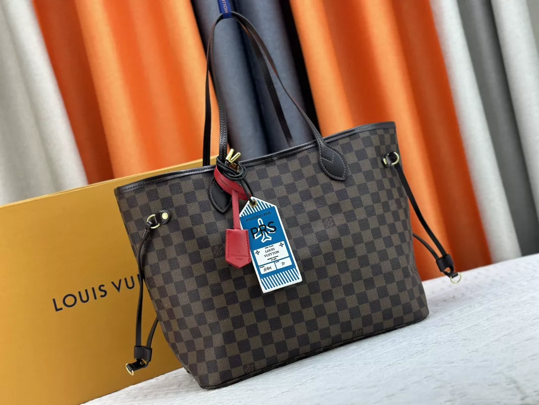 Louis Vuitton AAA Quality Shoulder Bags For Women EasyMatch 472