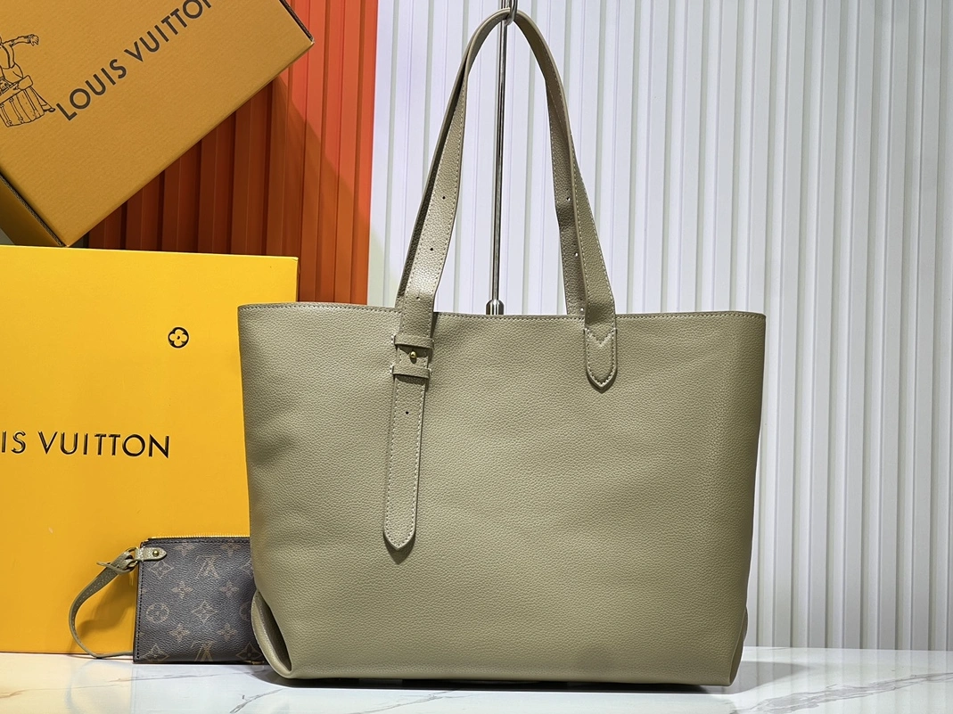 Louis Vuitton AAA Quality Shoulder Bags For Women Efficient 925 - Image 4