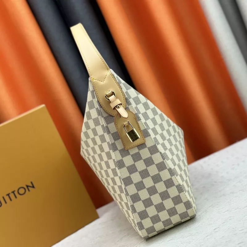 Louis Vuitton AAA Quality Shoulder Bags For Women EyeCatching 8639 - Image 3