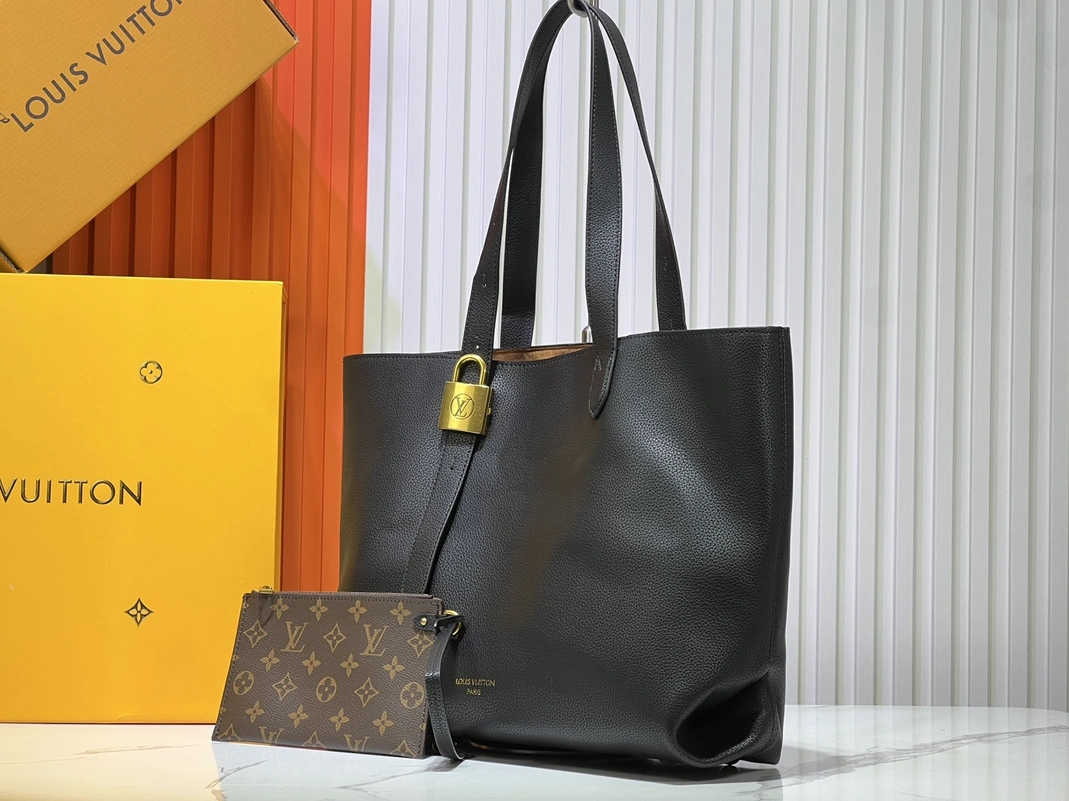 Louis Vuitton AAA Quality Shoulder Bags For Women Fashionable 9285 - Image 3