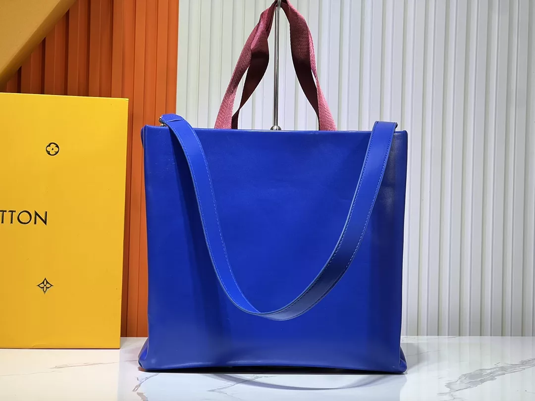 Louis Vuitton AAA Quality Tote-Handbags For Women Comfortable 3323 - Image 5