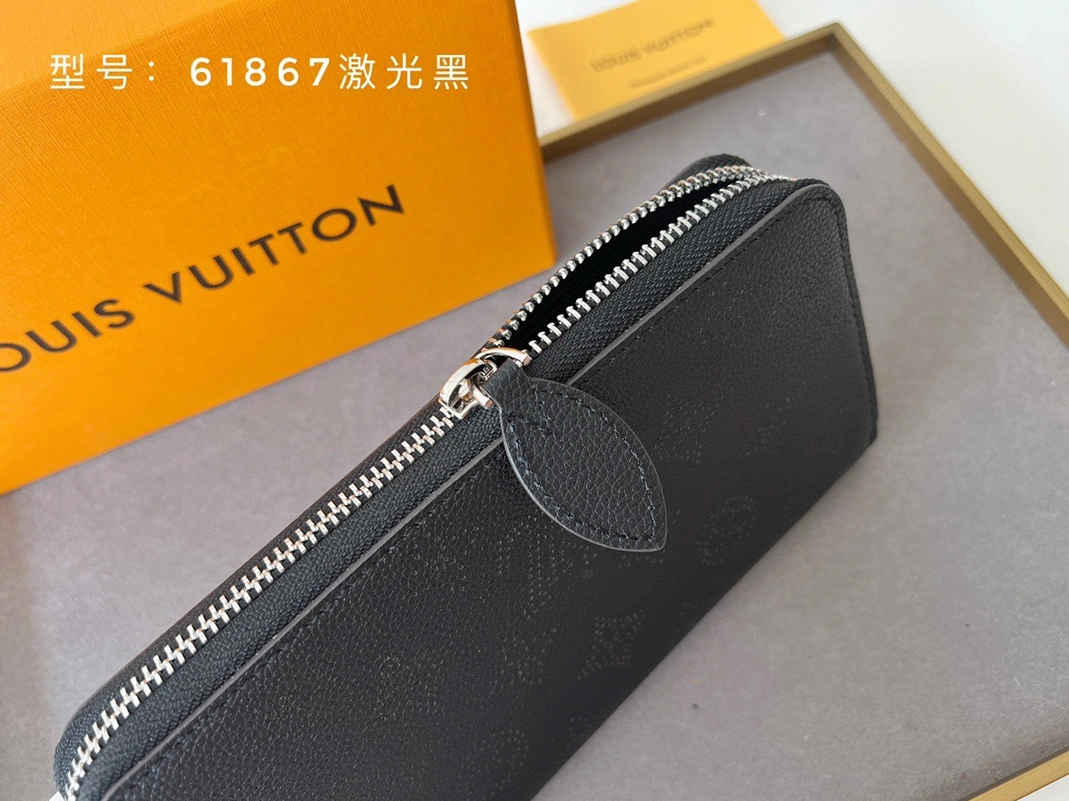 Louis Vuitton AAA Quality Wallets AllSeason 7398 - Image 5