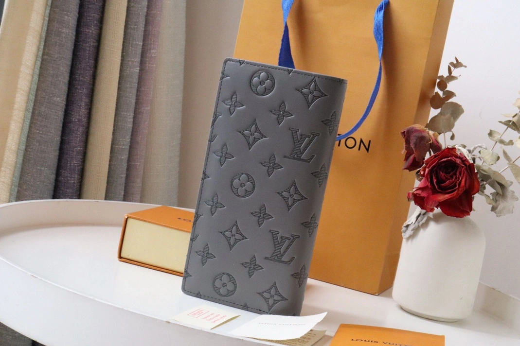 Louis Vuitton AAA Quality Wallets For Unisex Flexible 7117