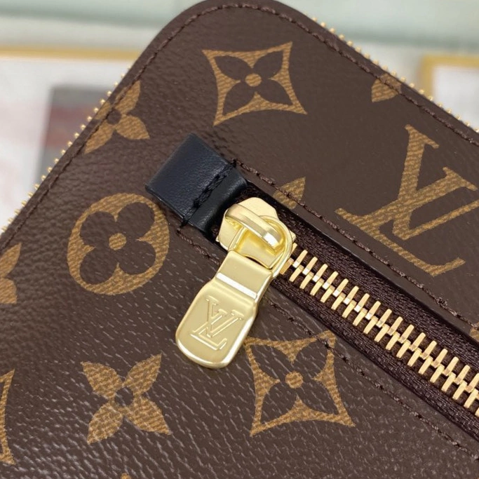 Louis Vuitton AAA Quality Wallets For Unisex Flexible 9213 - Image 6