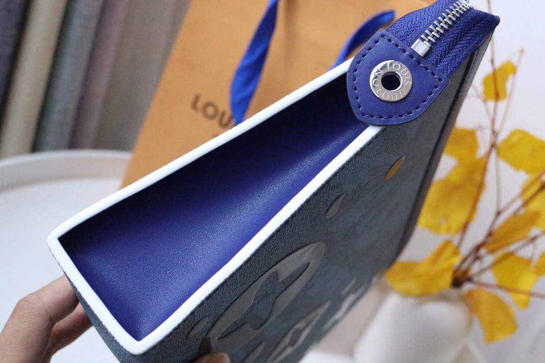 Louis Vuitton AAA Quality Wallets For Unisex HighQuality 2140 - Image 5