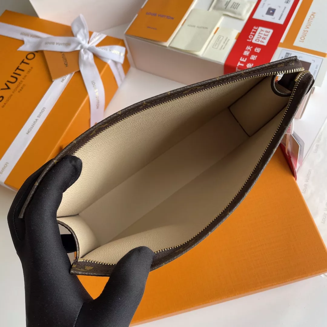 Louis Vuitton AAA Quality Wallets For Women Versatile 5405 - Image 7