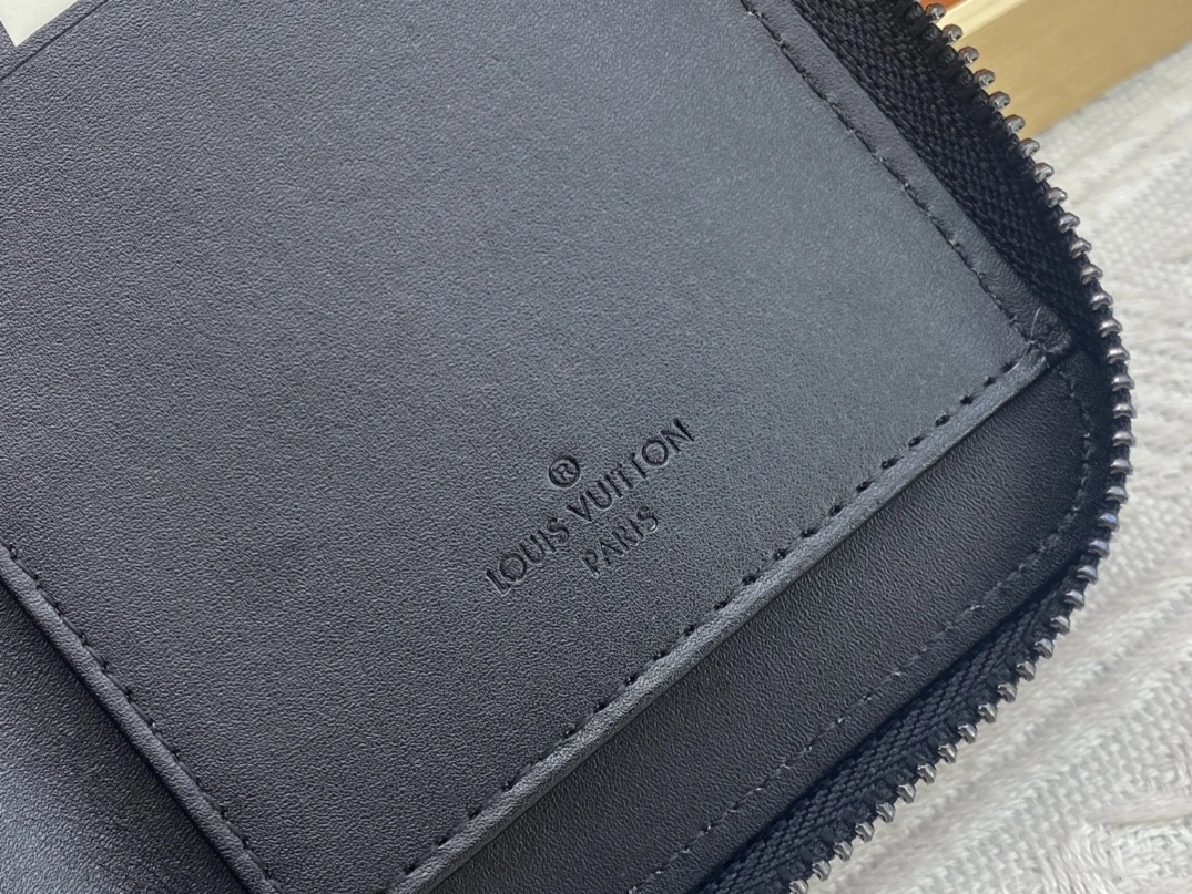 Louis Vuitton AAA Quality Wallets UrbanStyle 7401 - Image 6