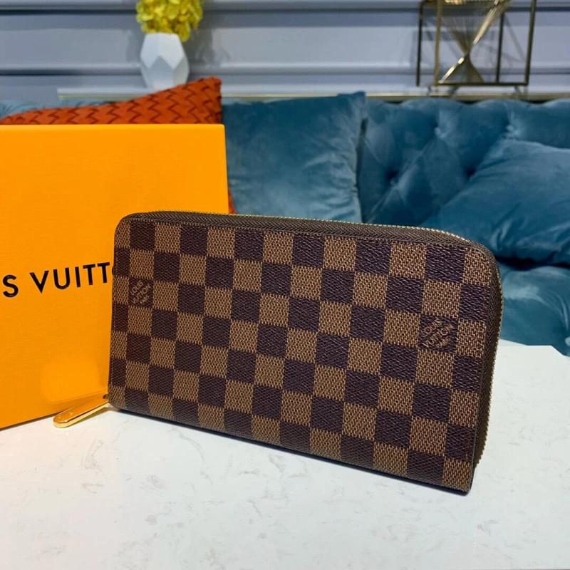 1 zipped Louis Vuitton Damier Ebene Canvas Zippy Organizer Wallet - Image 4