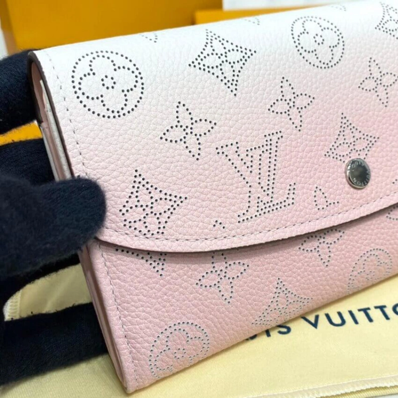 12 card s Louis Vuitton Iris Wallet in Pink Gradient Mahina Perforated Leather - Image 4