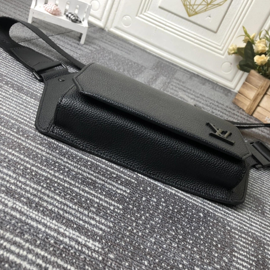 Louis Vuitton LV AAA Man Pockets Lightweight 2863 - Image 3