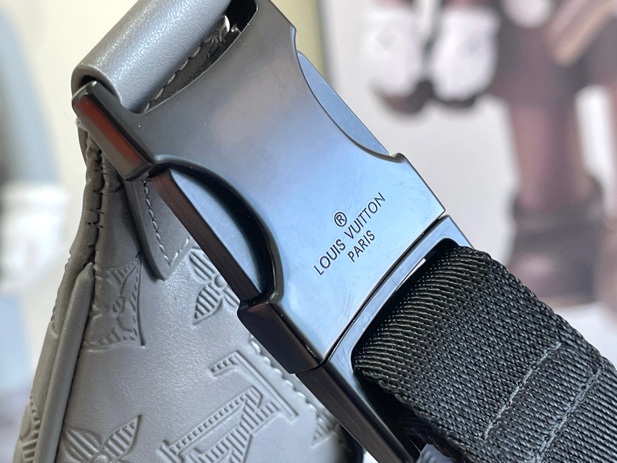 Louis Vuitton LV AAA Quality Belt Bags EyeCatching 860 - Image 6