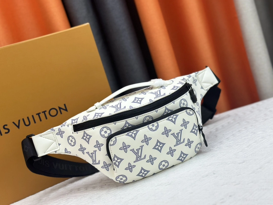 Louis Vuitton LV AAA Quality Belt Bags For Unisex GoodFit 7132