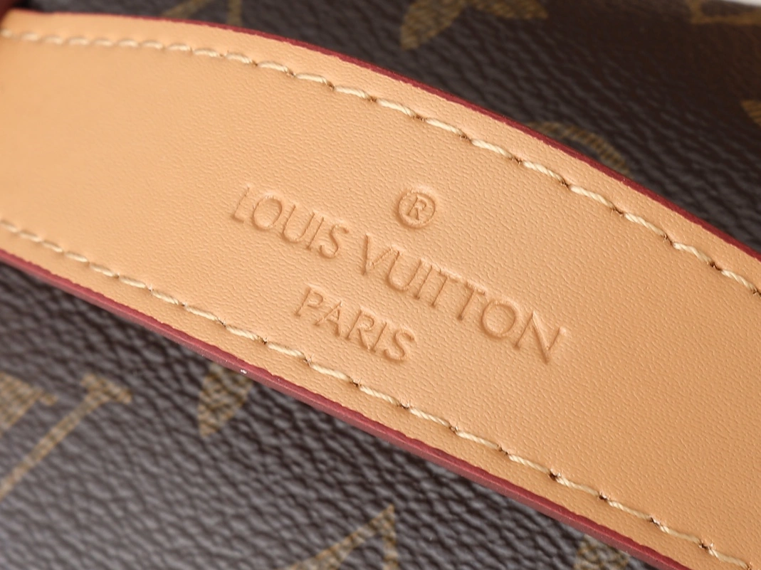 Louis Vuitton LV AAA Quality Belt Bags For Women Bold 6772 - Image 5