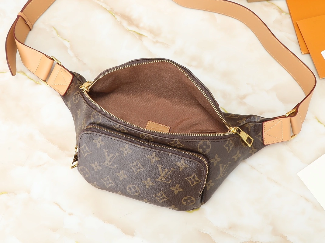Louis Vuitton LV AAA Quality Belt Bags For Women Bold 6772 - Image 8