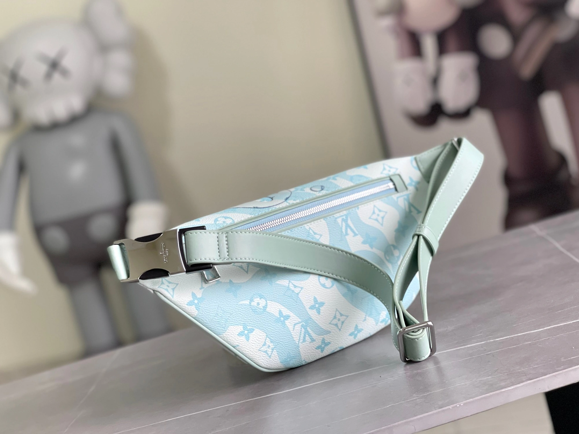 Louis Vuitton LV AAA Quality Belt Bags Refined 5355