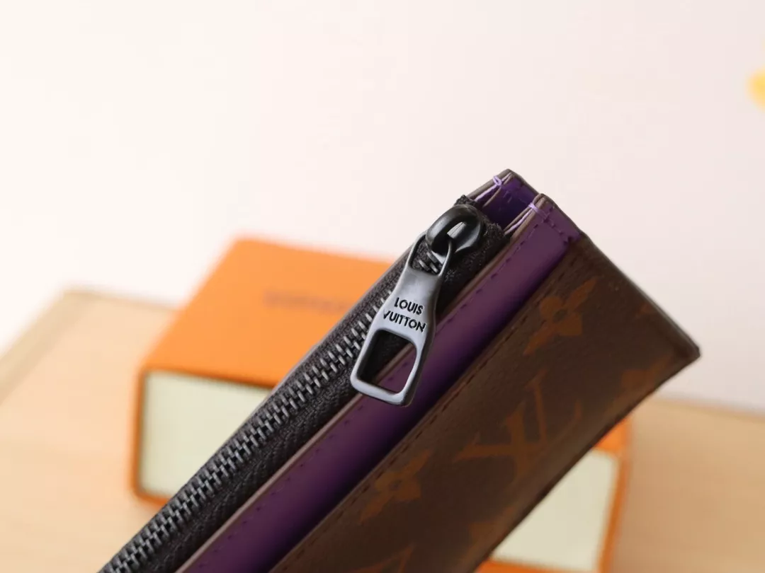 Louis Vuitton LV Card Case Comfortable 5154 - Image 5