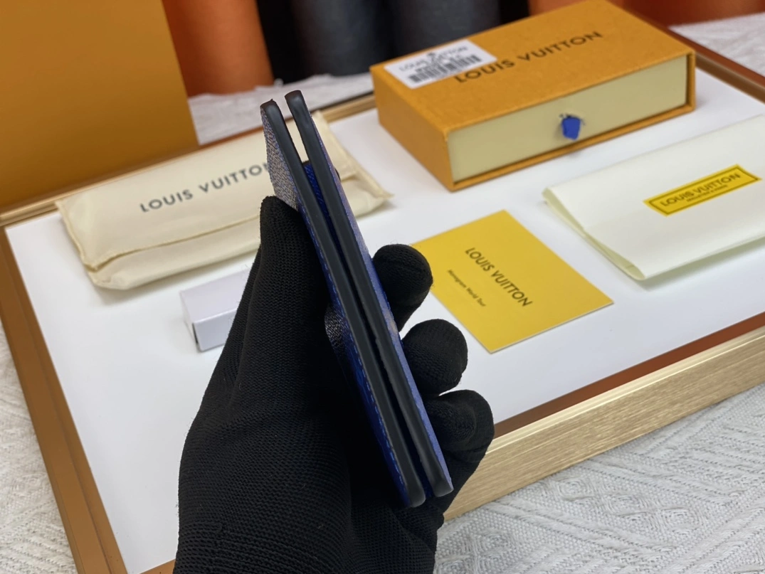 Louis Vuitton LV Card Case For Unisex EasyMatch 7359 - Image 3