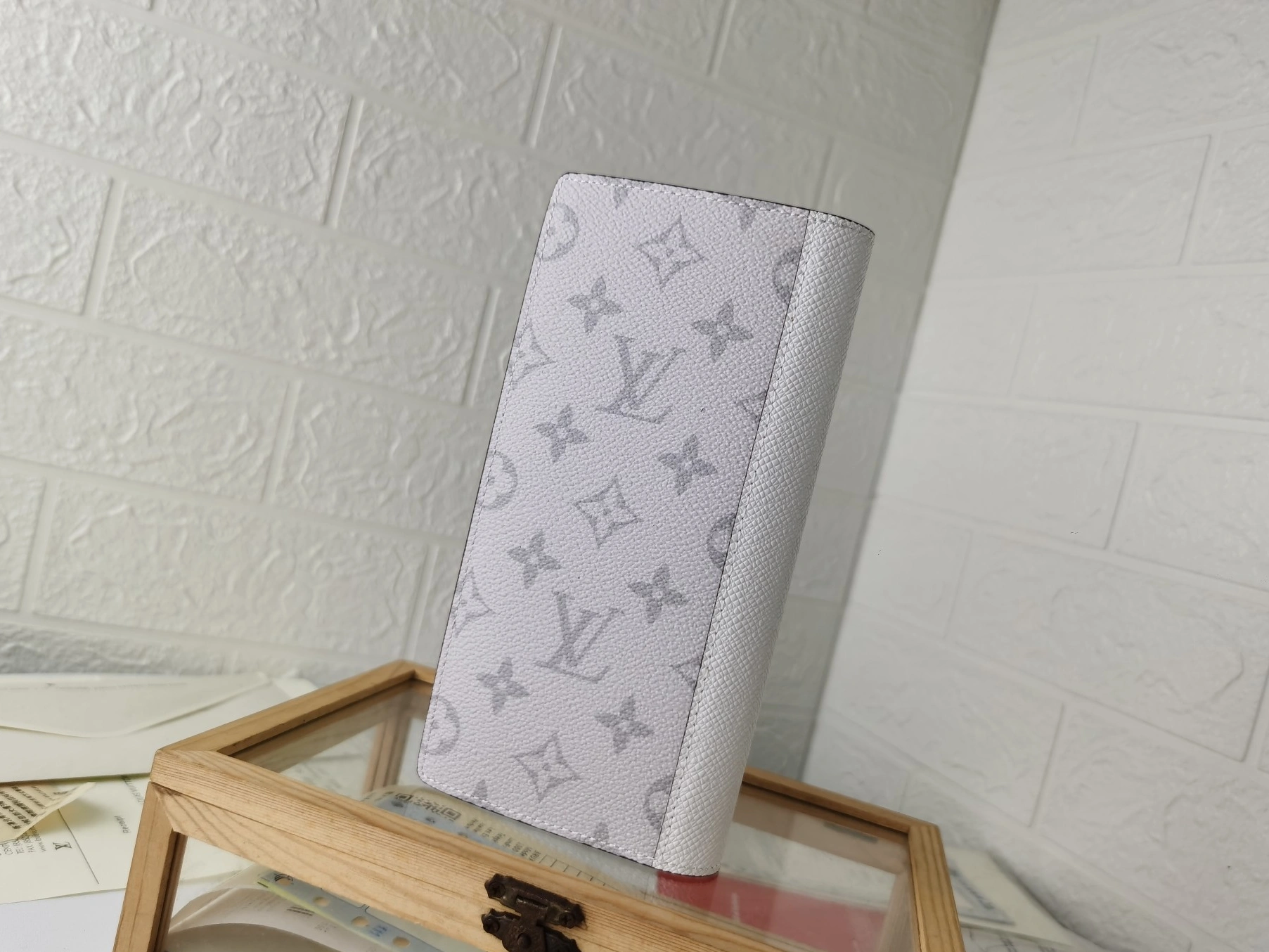 Louis Vuitton LV Card Case For Unisex Sleek 1930